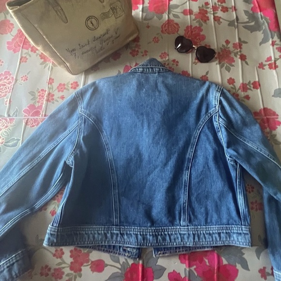 XS Sunday best Jean jacket - Picture 2 of 5